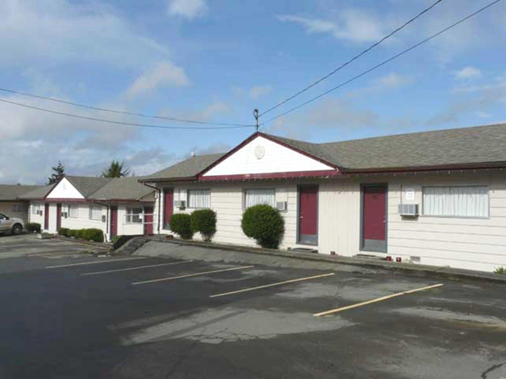 A-1 Alberni Inn Port Alberni Exterior foto