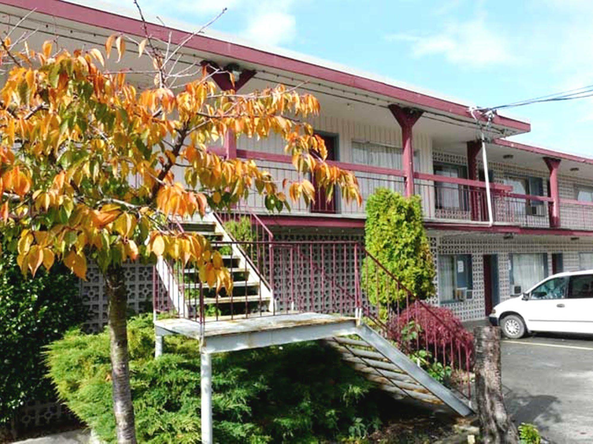 A-1 Alberni Inn Port Alberni Exterior foto