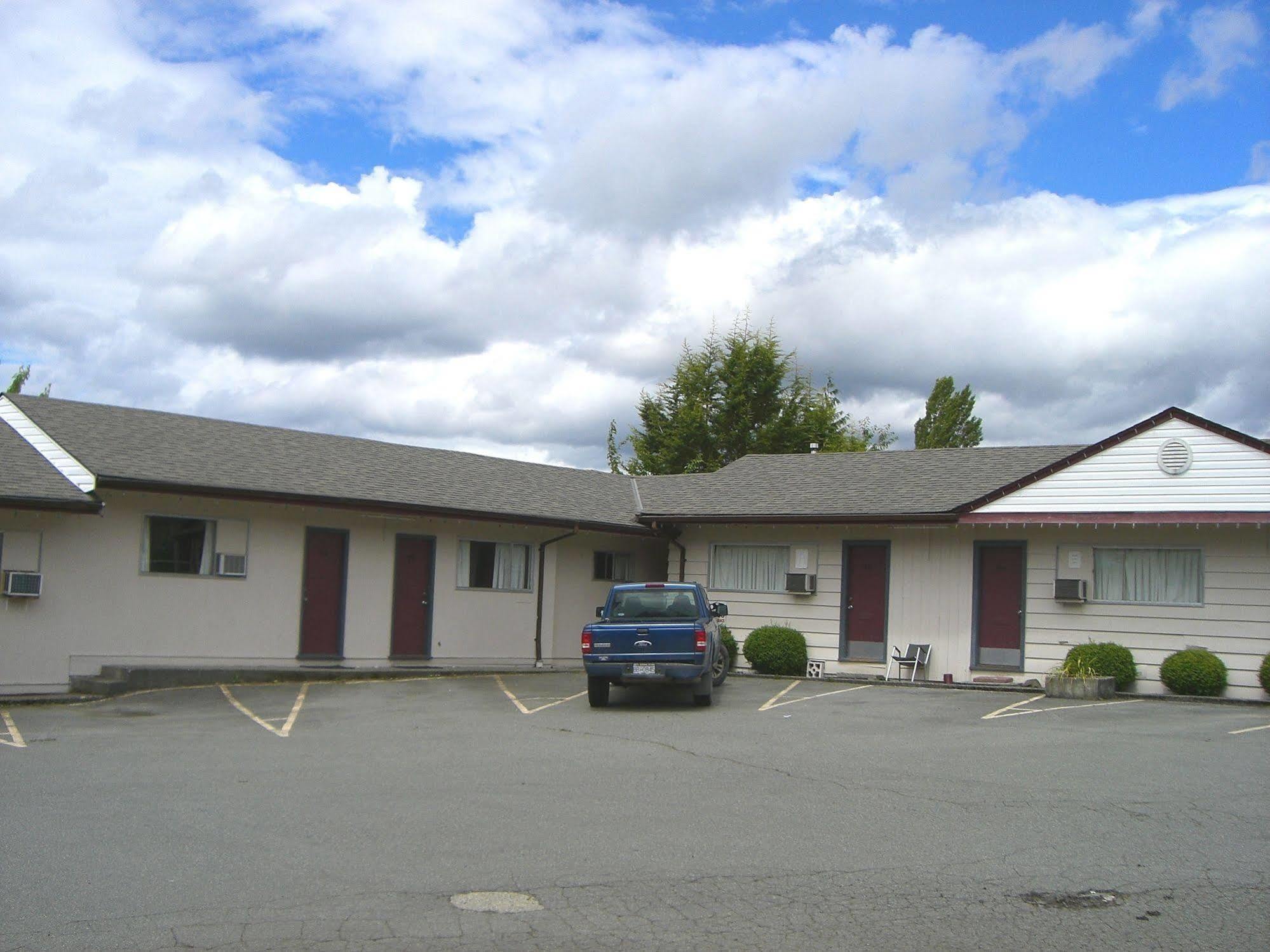 A-1 Alberni Inn Port Alberni Exterior foto
