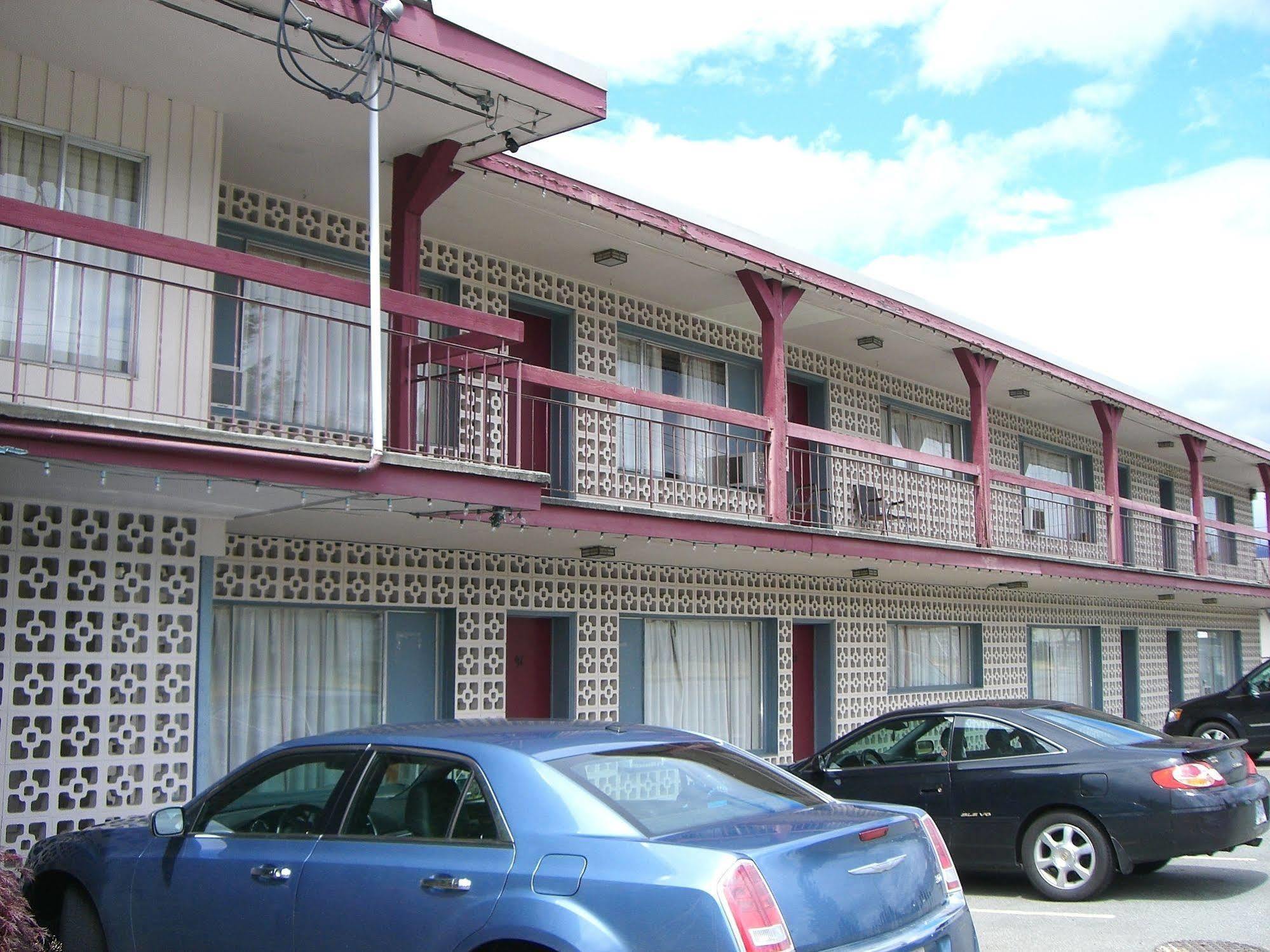 A-1 Alberni Inn Port Alberni Exterior foto